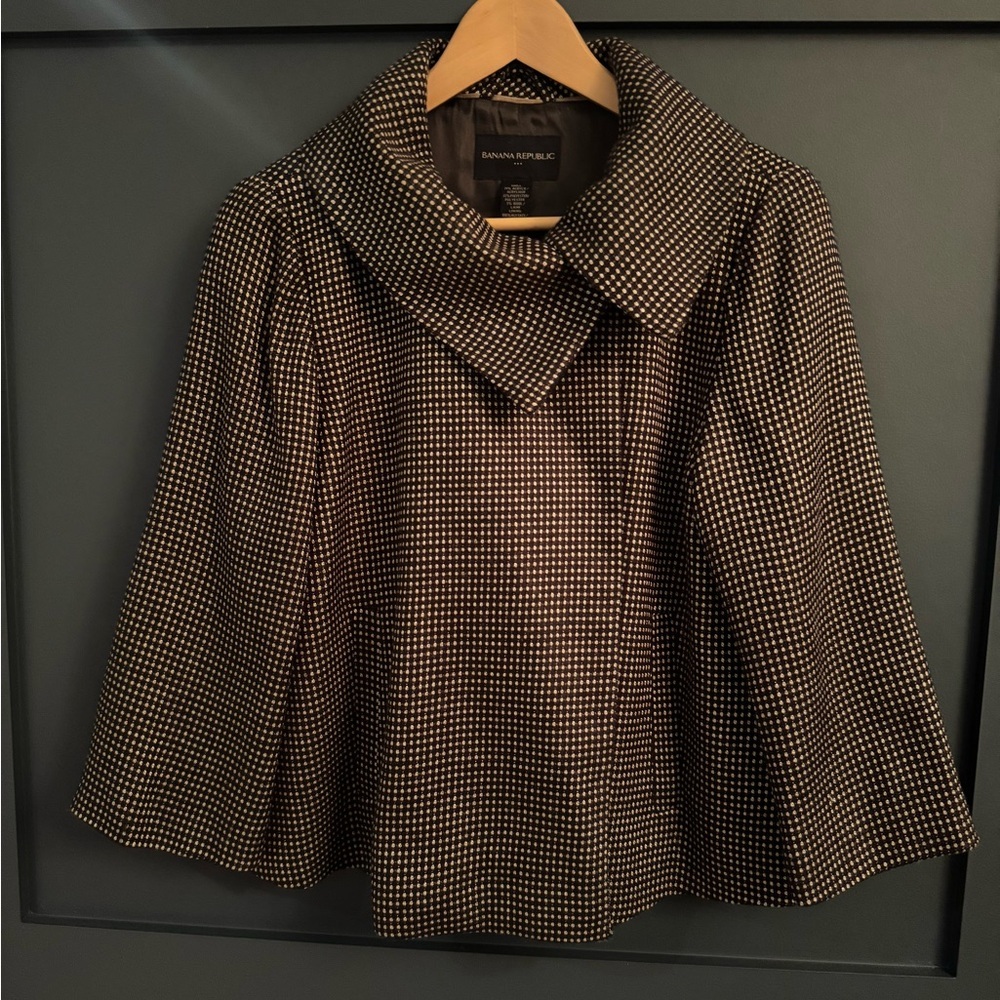 Banana Republic Brown and White Checkered Jackey
